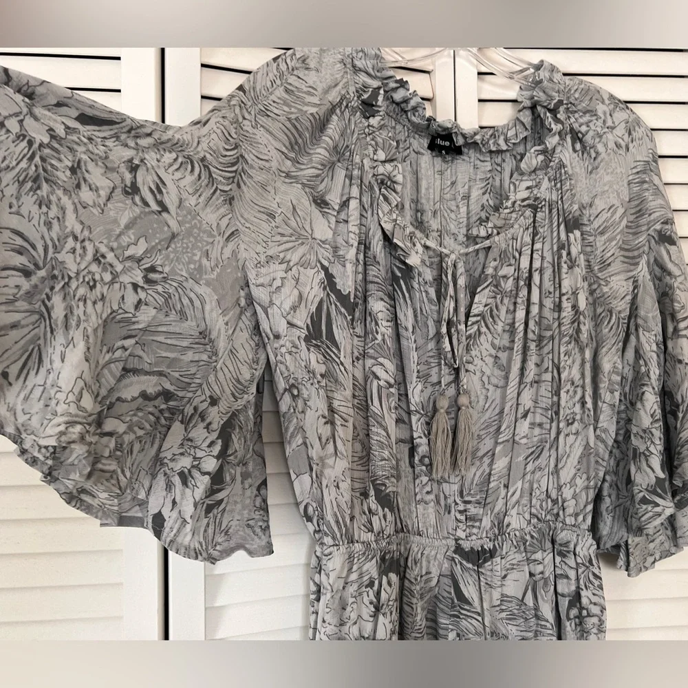 Gray Ruffled Romper - Picture 5 of 5